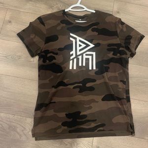 American Eagle t-shirt, size medium 8/10 condition